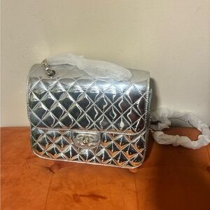 Quilted Metallic Silver Crossbody Bag with Turn-Lock